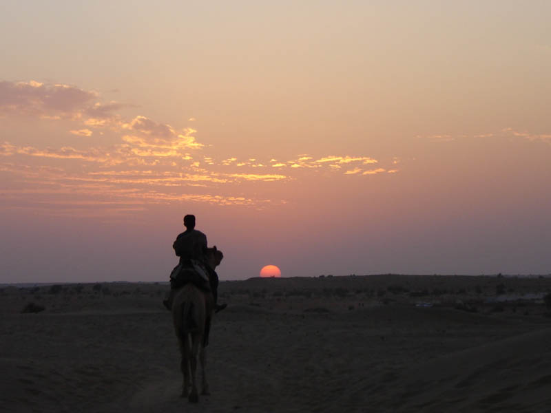 Tramonto nel deserto del Thar