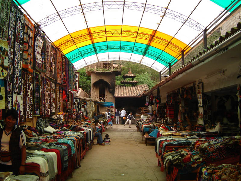 Perù, mercato coperto di Pisac