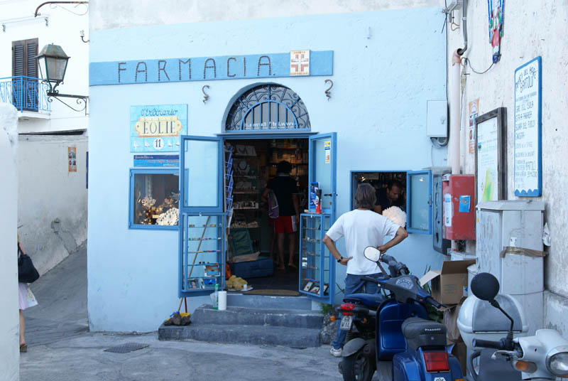 Stromboli, la Farmacia